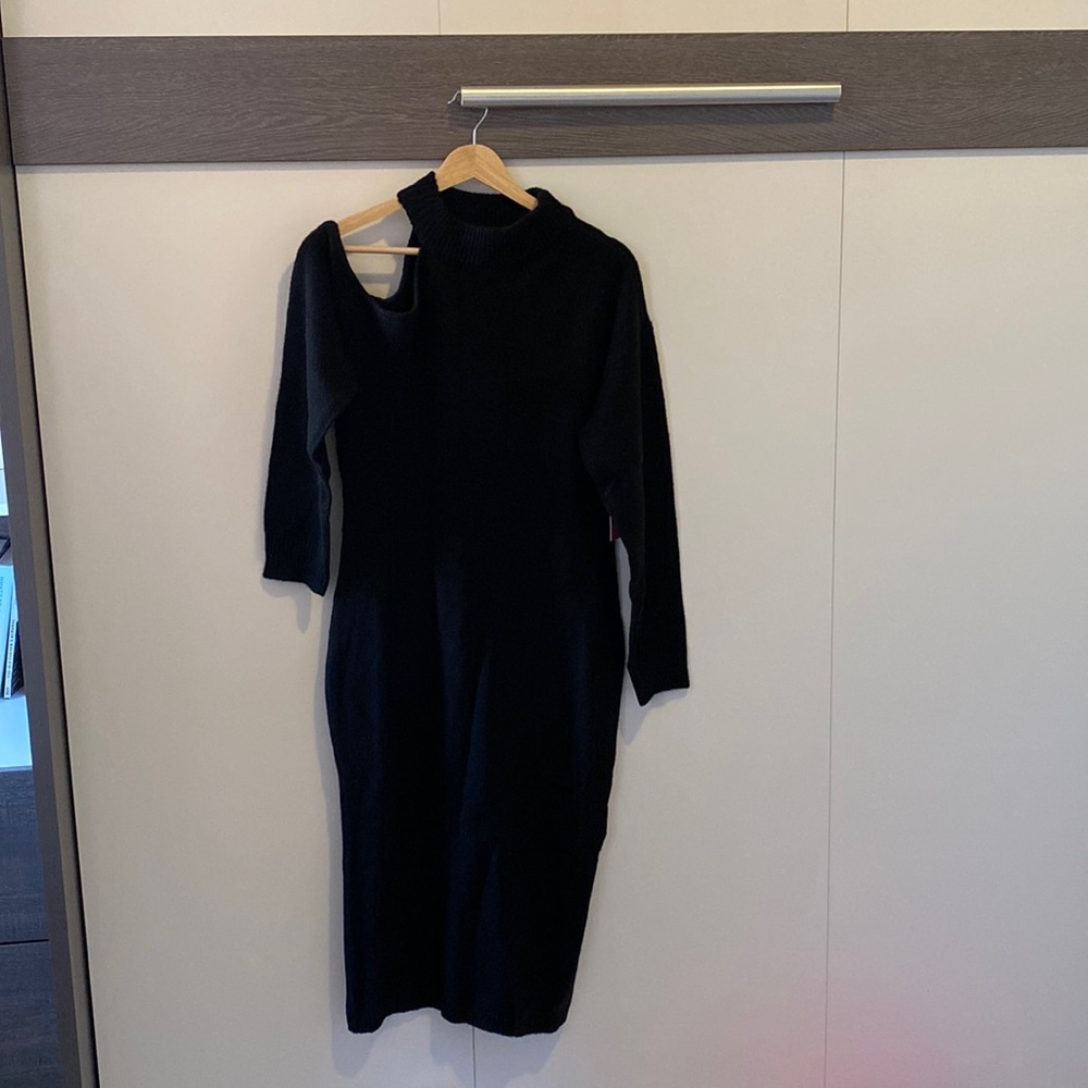 Cold shoulder sweater dress in black